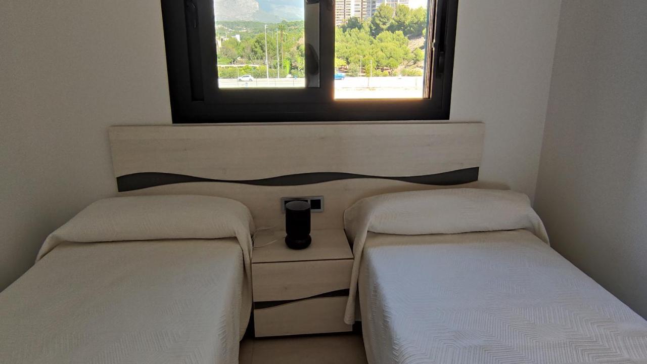 بينايدورم Apartamentos Sunset Waves By Sonneil Rentals المظهر الخارجي الصورة