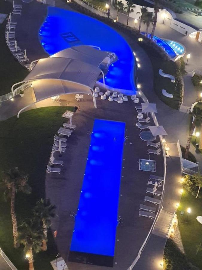 بينايدورم Apartamentos Sunset Waves By Sonneil Rentals المظهر الخارجي الصورة