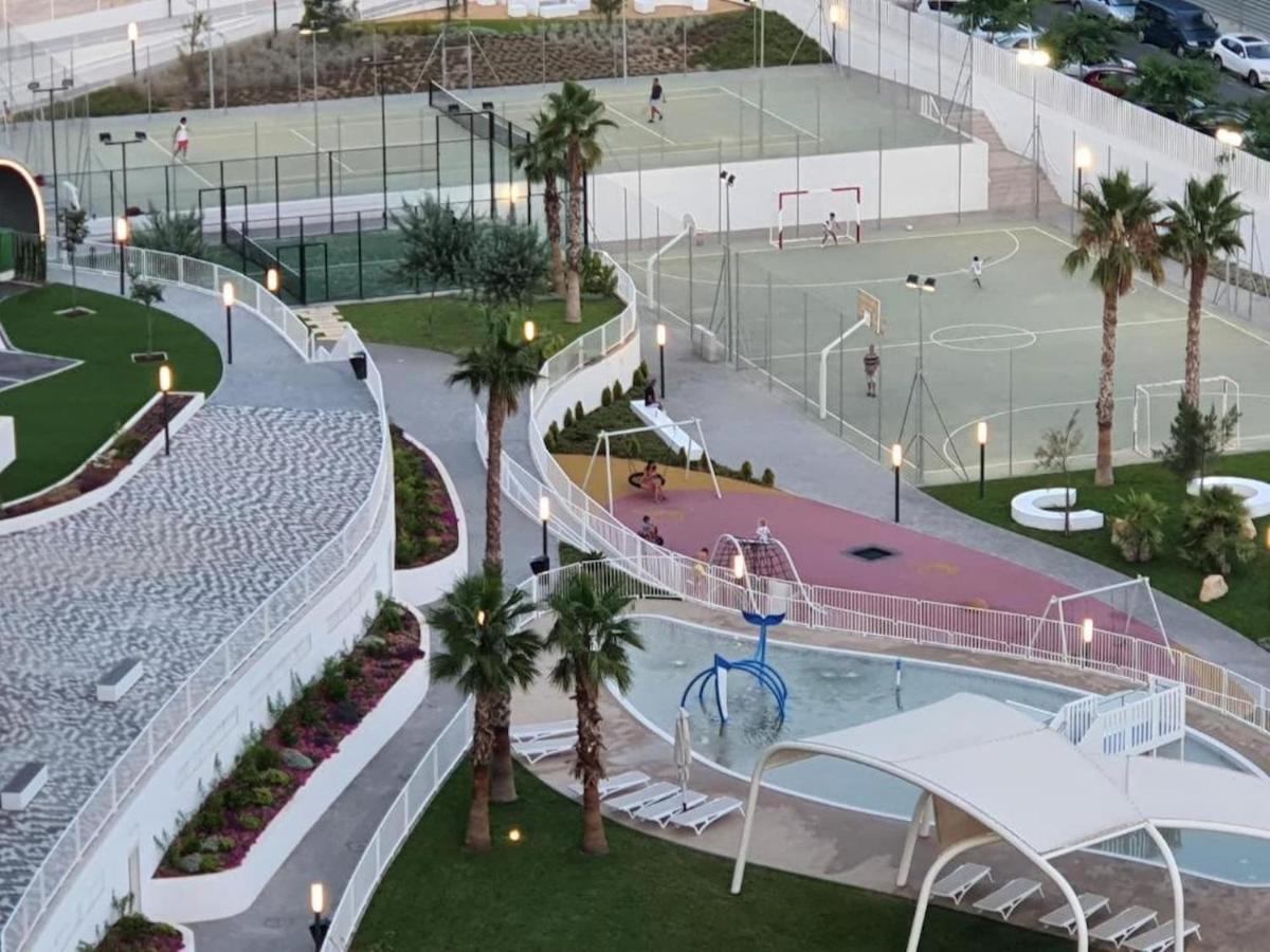 بينايدورم Apartamentos Sunset Waves By Sonneil Rentals المظهر الخارجي الصورة